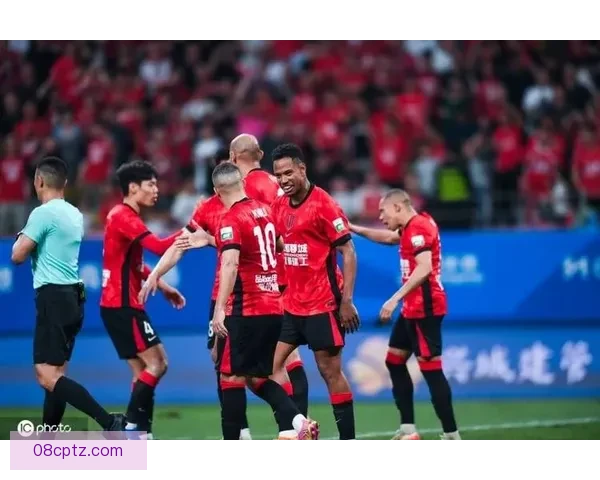 中超豪门五连胜 蓉城领跑焦点战来袭 中超豪门五连胜 蓉城领跑焦点战来袭